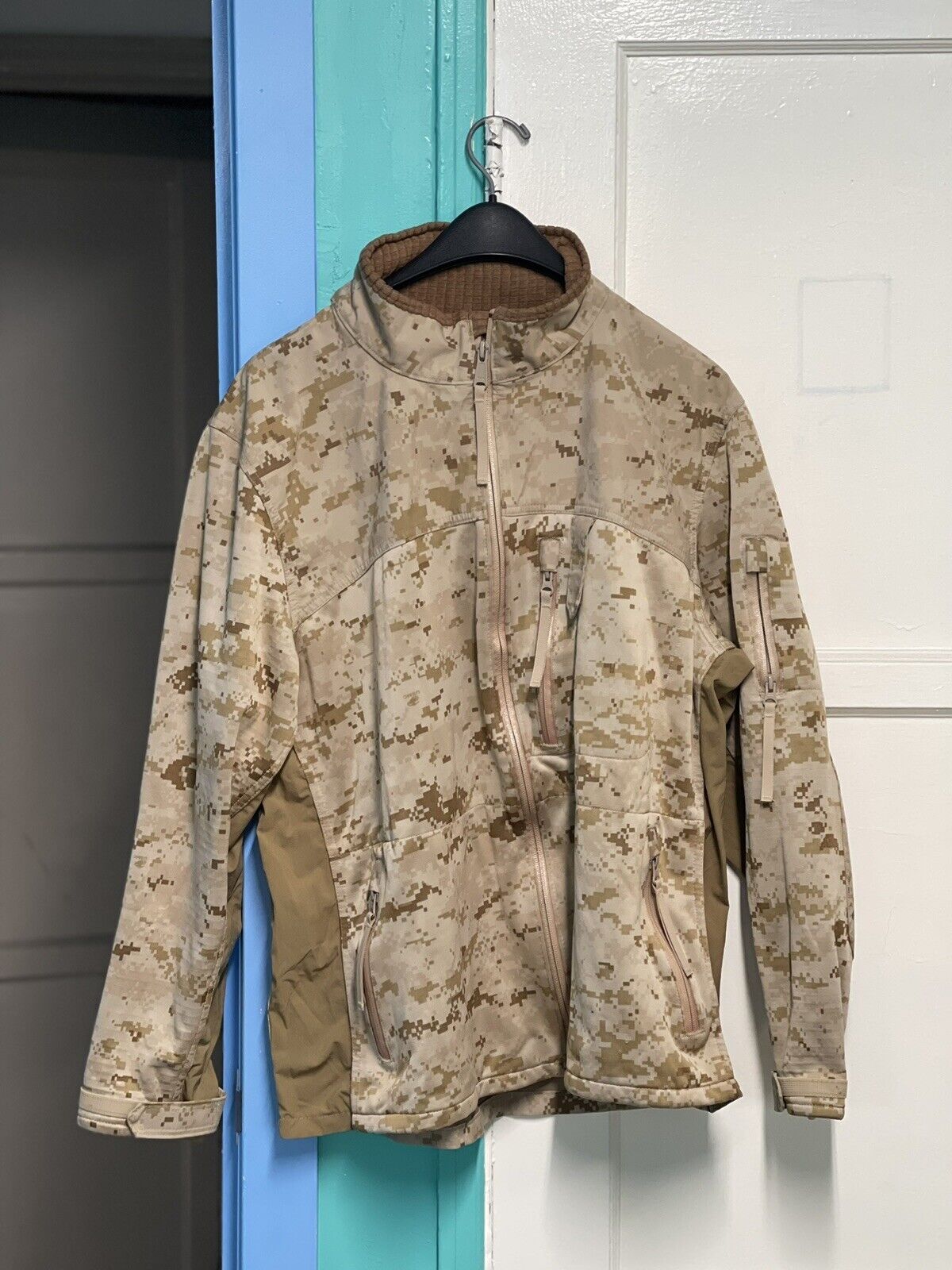 USMC DESERT COMBAT JACKET MARPAT APECS 180S